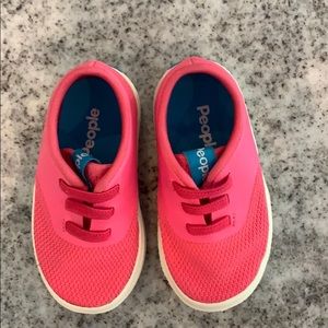 People Sneakers